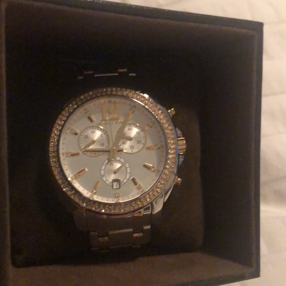 NEW***Michael Kors watch *** Not from outlet! Open to offers! No lowball please - Picture 4 of 12